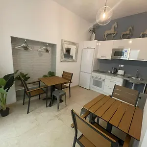 Lukanda Mariana Seville